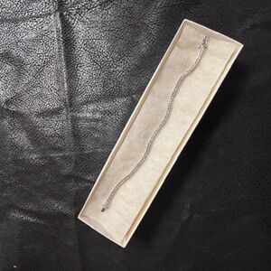 Vintage sterling silver & CZ tennis Bracelet-excellent condition